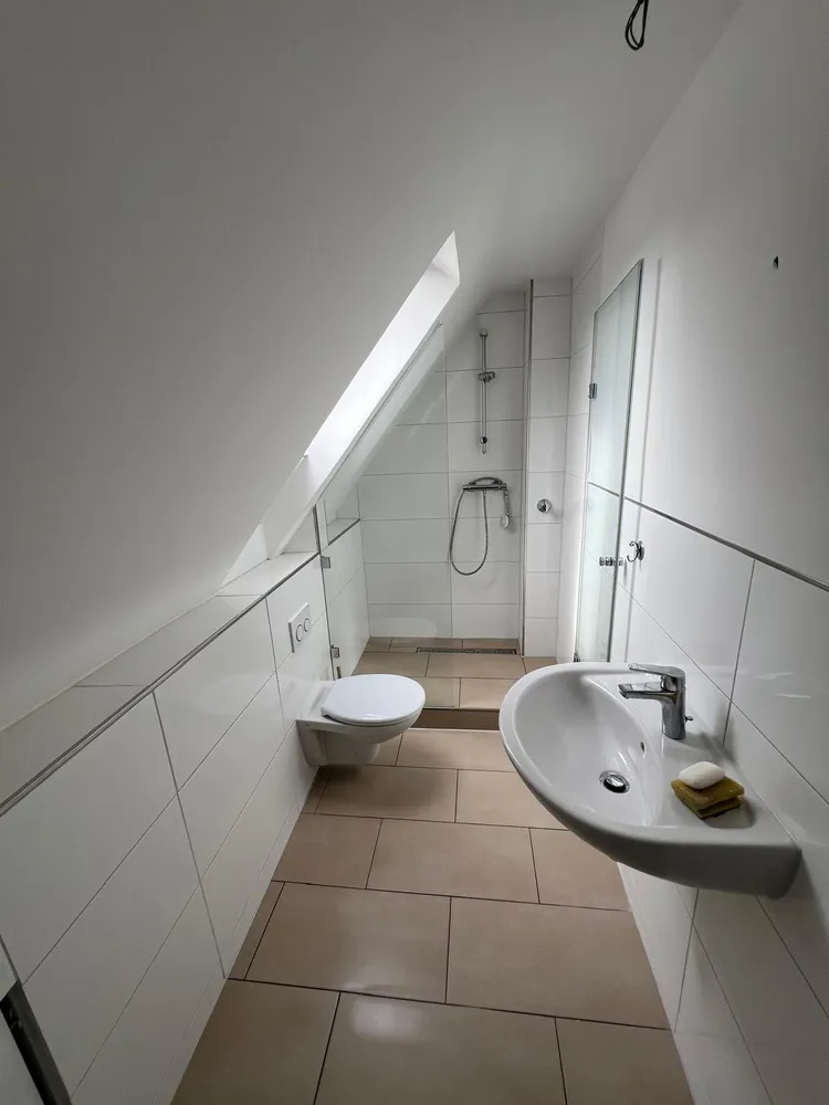 4 Zimmer Wohnung mit 120 m² in Ratingen – Bild 3
