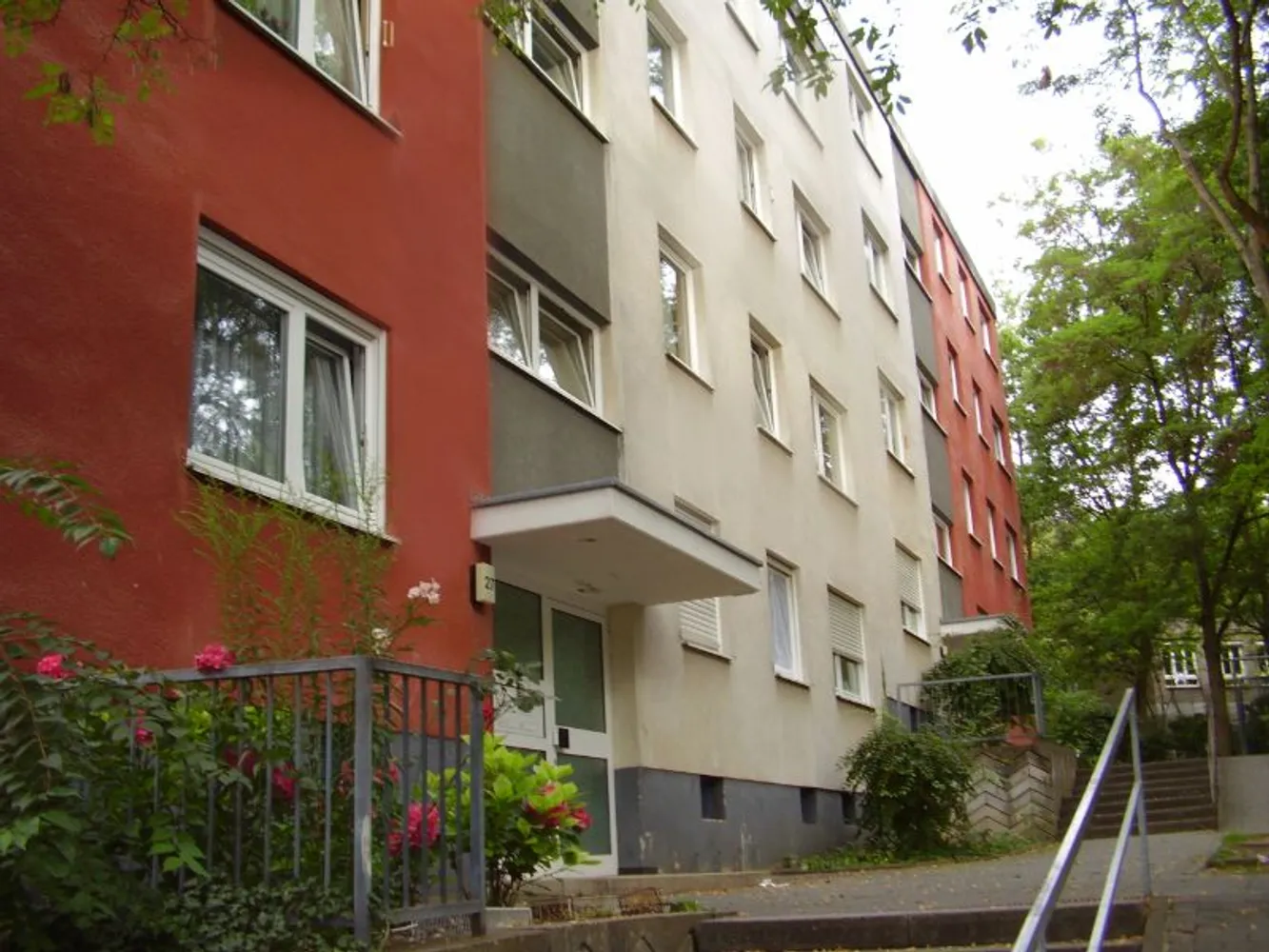 2 Zimmer Wohnung mit 54 m² in Wiesbaden – Bild 2