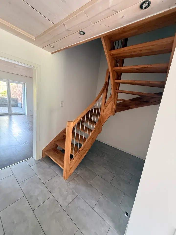 5 Zimmer Haus mit 189 m² in Lohmar – Bild 3