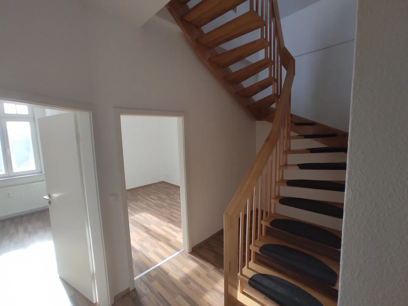 4 room apartment with 110 m² in Magdeburg – Photo 8
