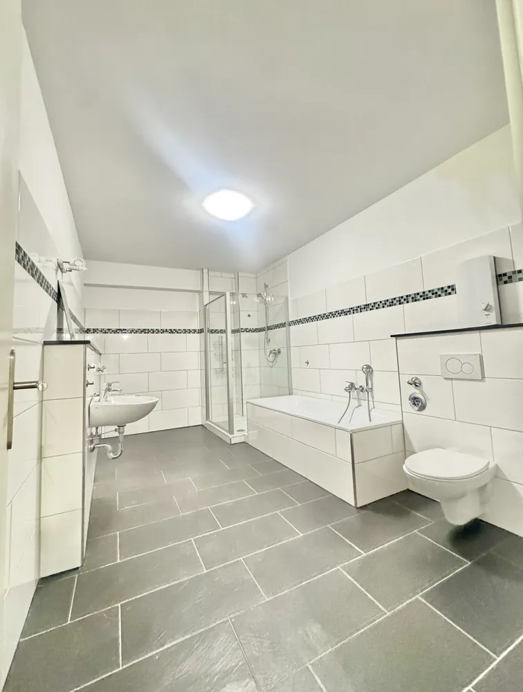 2 Zimmer Wohnung mit 94 m² in Duisburg – Bild 5