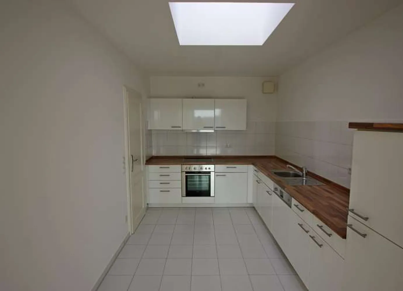 3 Zimmer Wohnung mit 85 m² in Hamburg – Bild 3