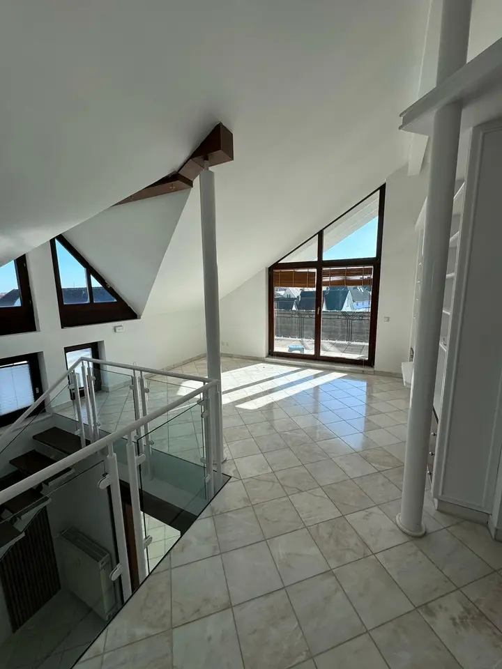 6 room apartment with 182 m² in Dietzenbach – Photo 1
