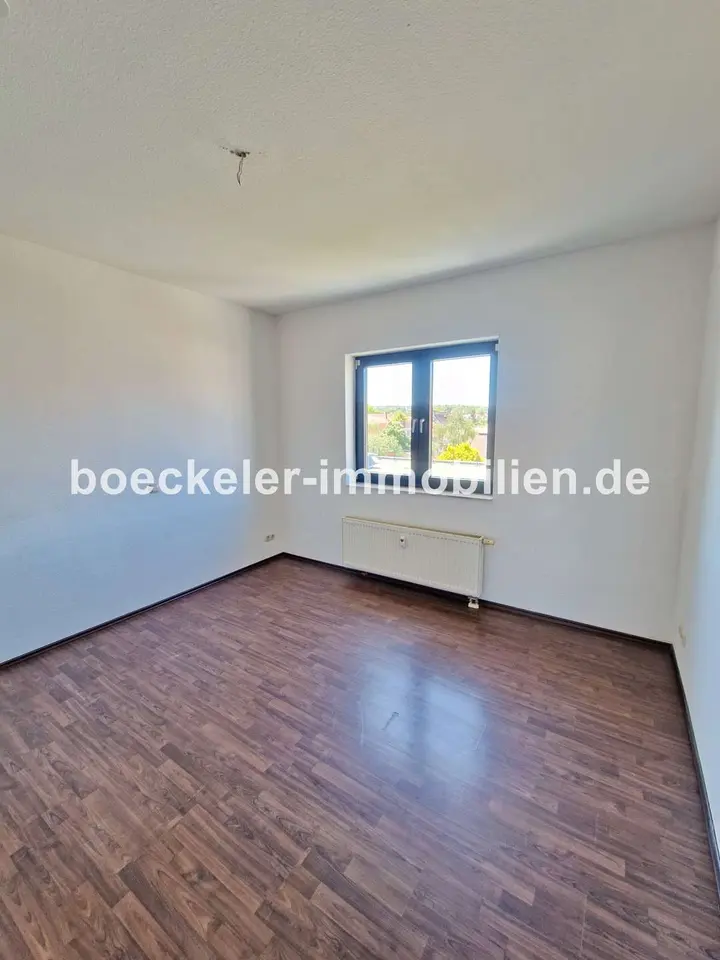 3 Zimmer Wohnung mit 101 m² in Weißenfels – Bild 3