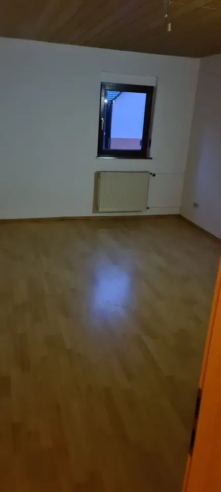 3 Zimmer Wohnung mit 90 m² in Karlsruhe – Bild 2