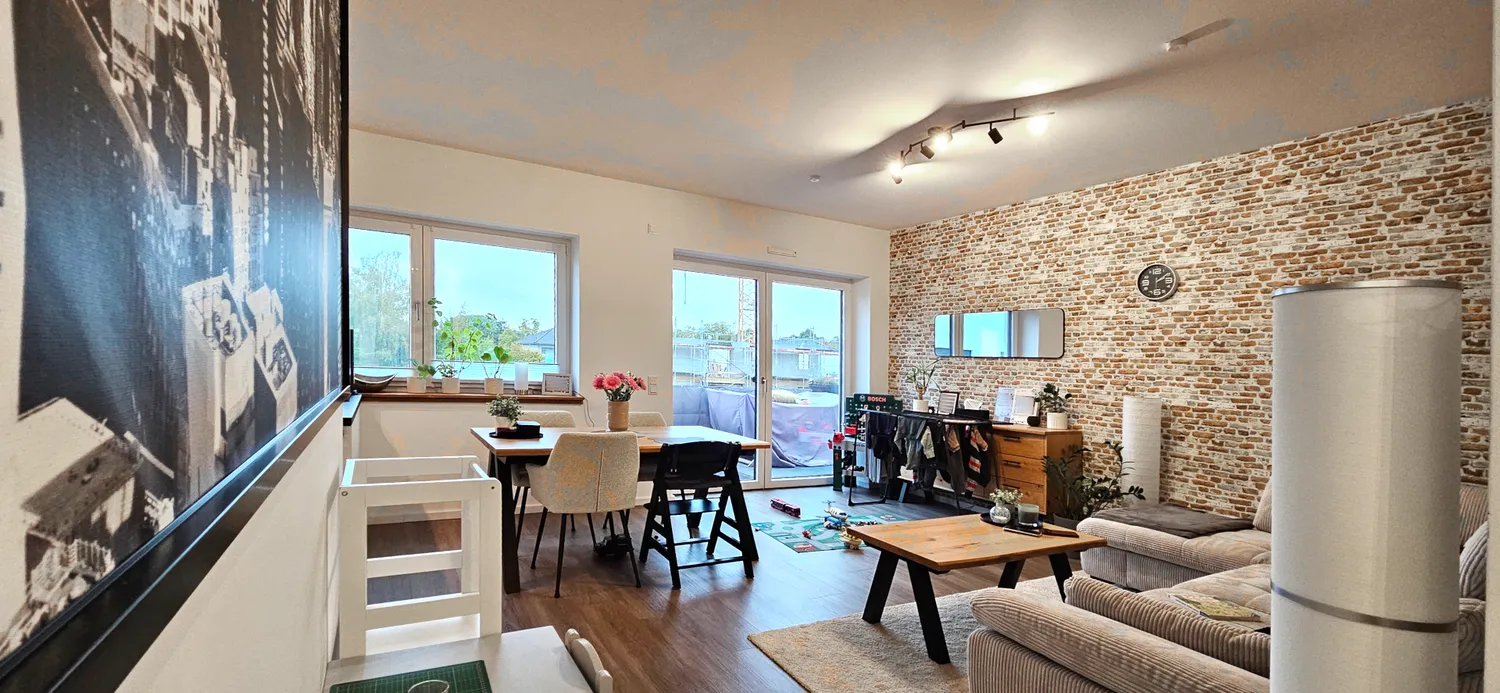 4 Zimmer Wohnung mit 107 m² in Falkensee – Bild 1