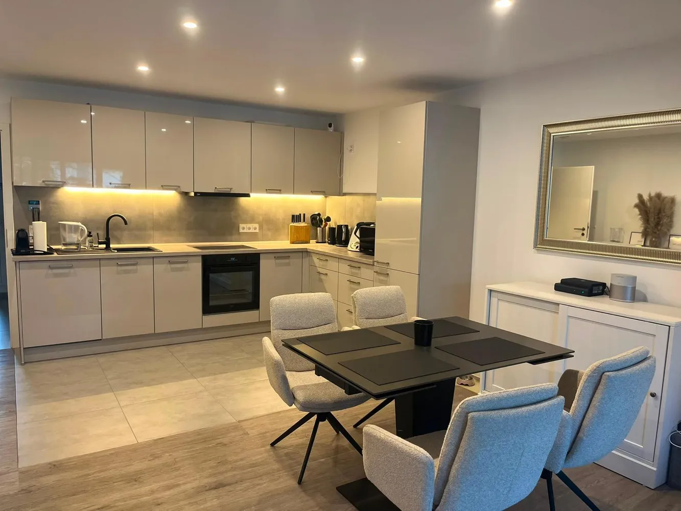 4 Zimmer Wohnung mit 95 m² in Frankfurt am Main – Bild 6
