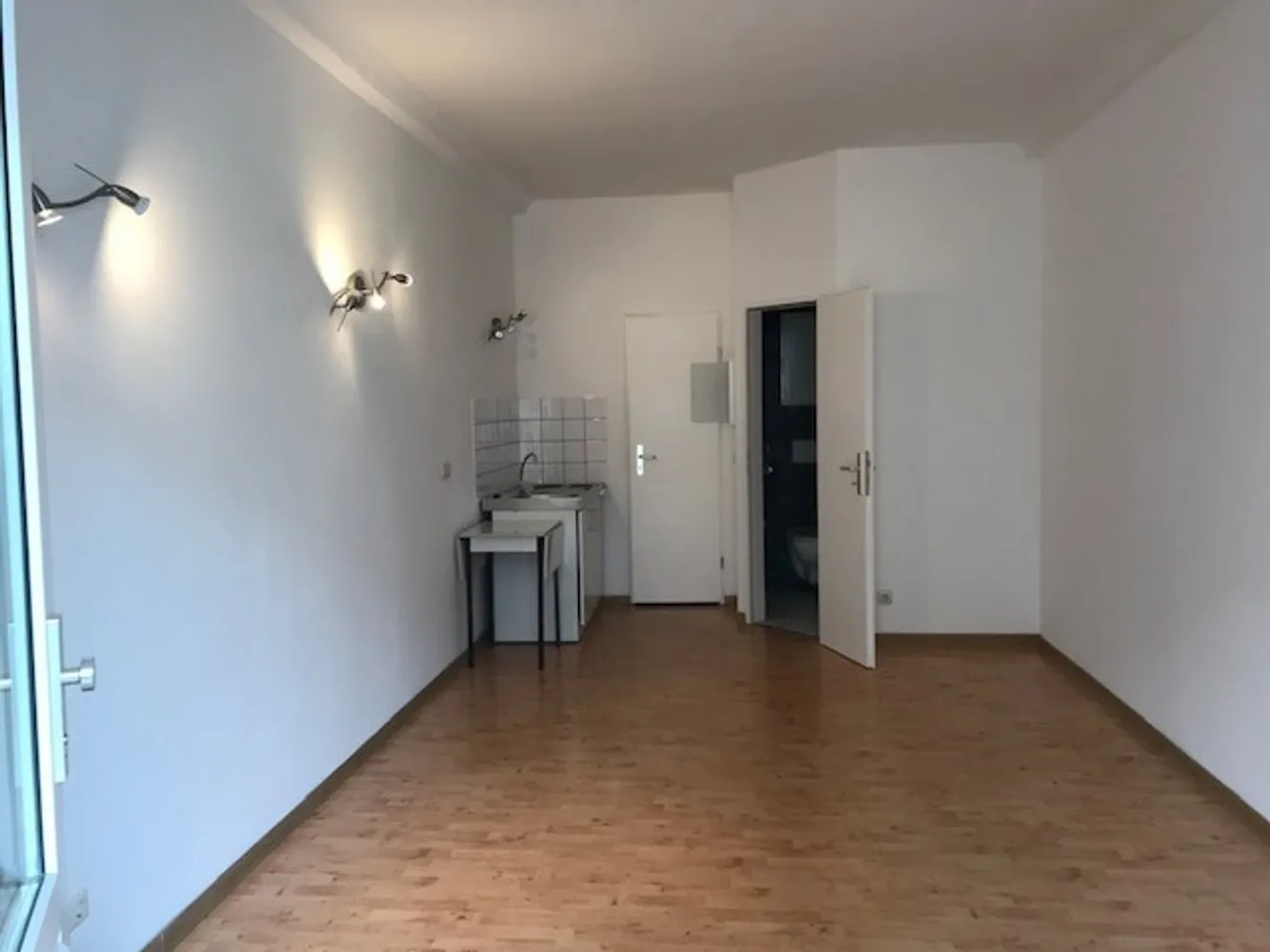 1 Zimmer Wohnung mit 25 m² in Halle (Saale) – Bild 1