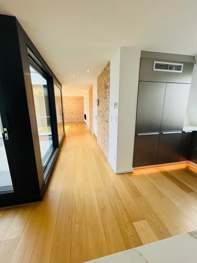 3 room apartment with 160 m² in Berlin – Photo 8