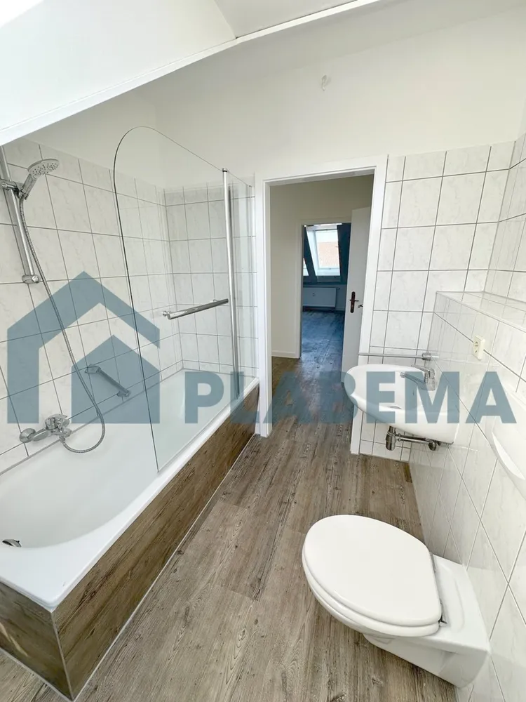 2 Zimmer Wohnung mit 66 m² in Neubrandenburg – Bild 12