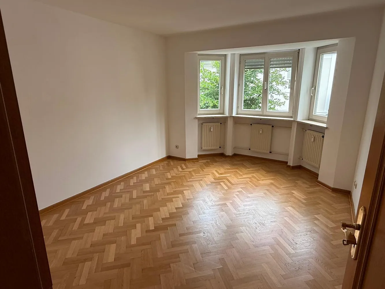 3 Zimmer Wohnung mit 91 m² in München – Bild 4