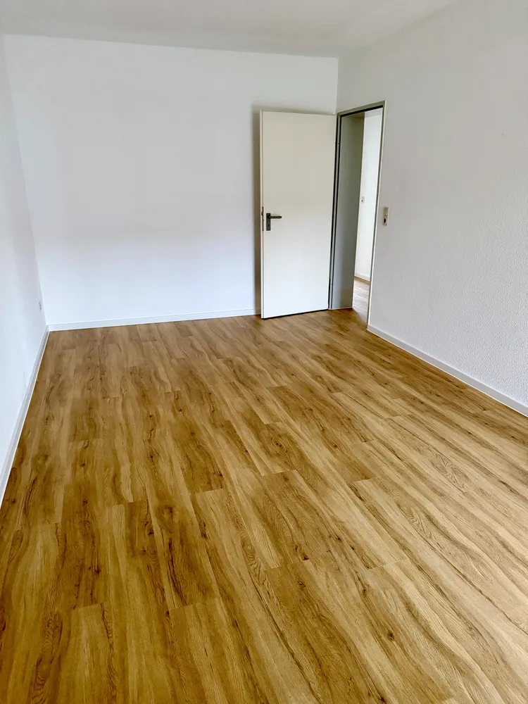 4 Zimmer Wohnung mit 94 m² in Hannover – Bild 8