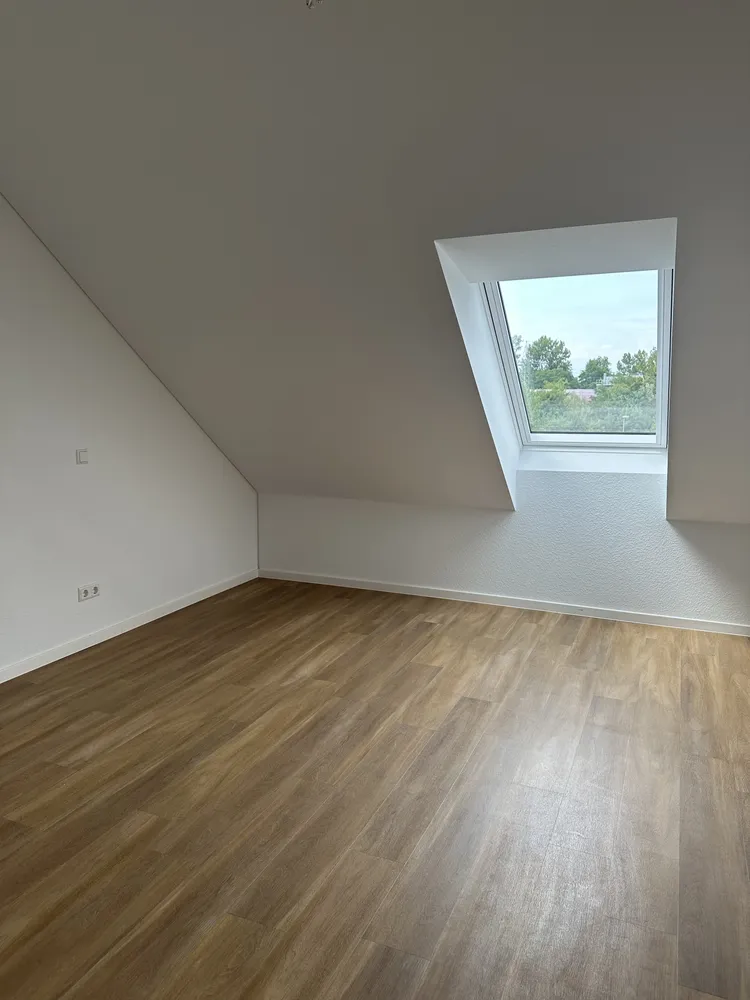 5 Zimmer Wohnung mit 108 m² in Karlsruhe – Bild 12