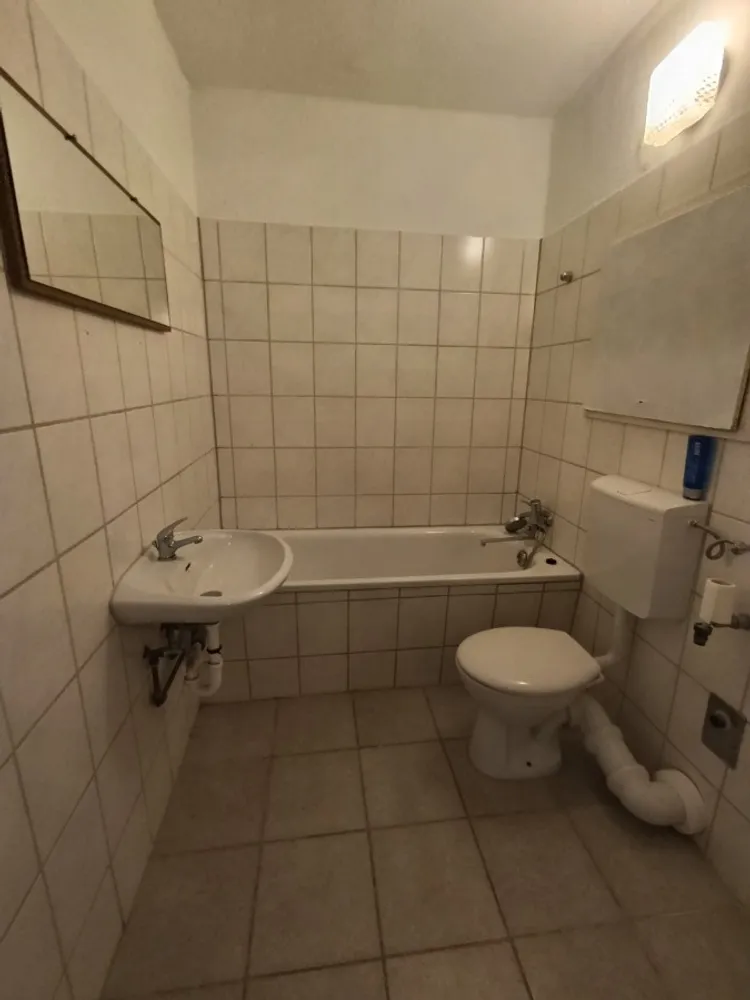 4 Zimmer Wohnung mit 65 m² in Halle (Saale) – Bild 7