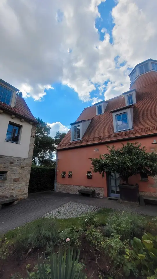 2 Zimmer Wohnung mit 73 m² in Dresden – Bild 4