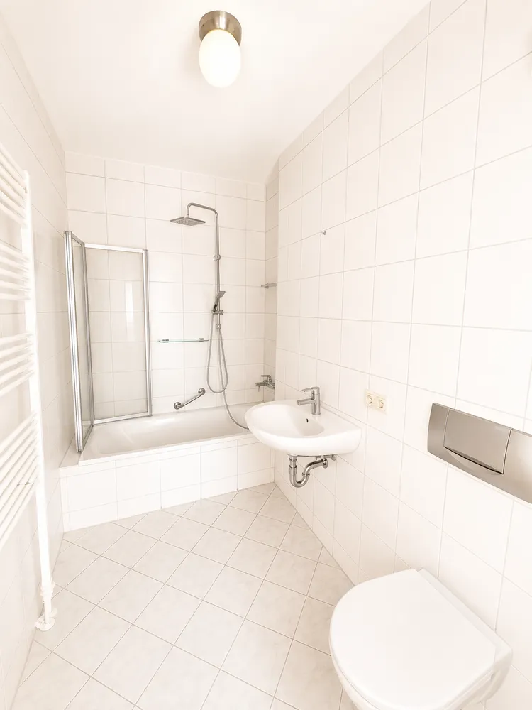 2 Zimmer Wohnung mit 55 m² in Chemnitz – Bild 11