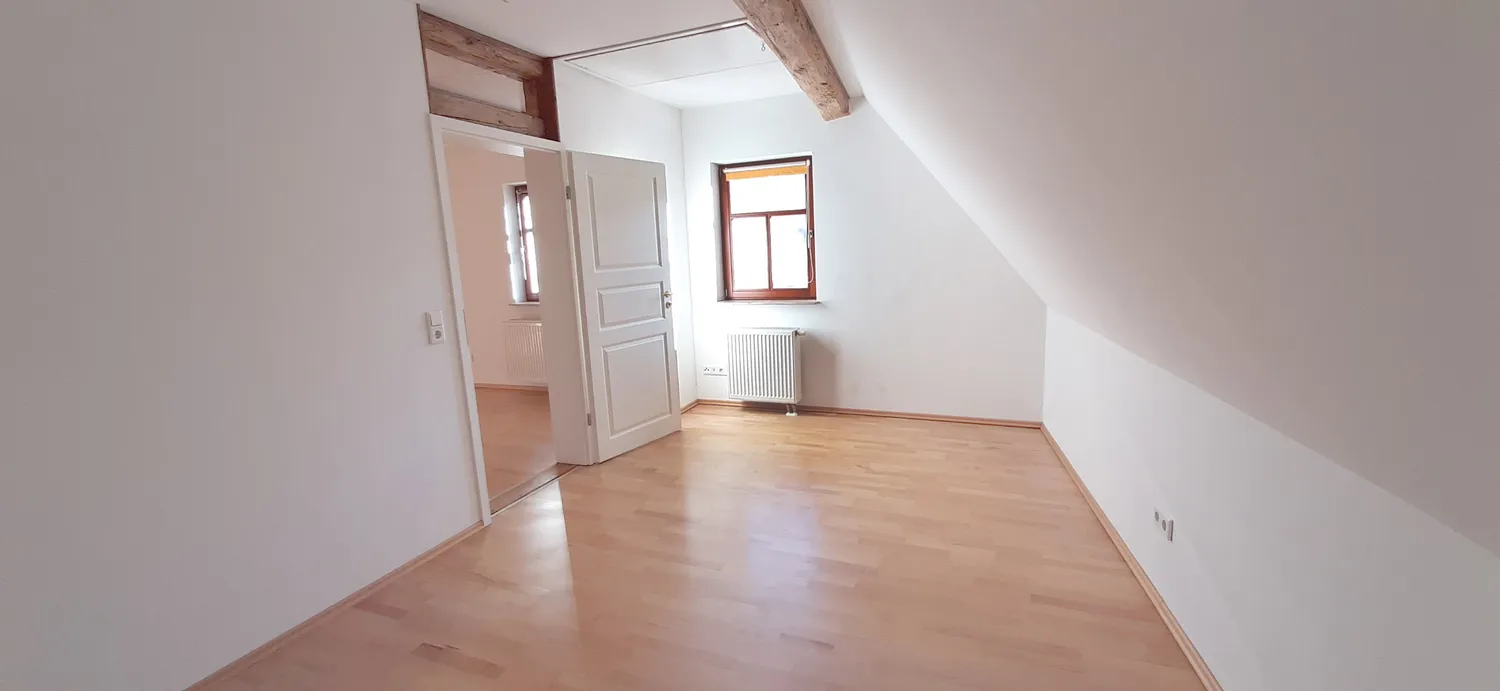 2 Zimmer Wohnung mit 83 m² in Nürnberg – Bild 12