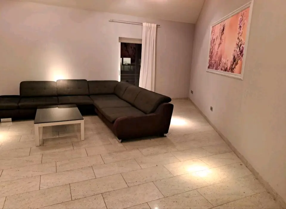 2 Zimmer Wohnung mit 90 m² in Tönisvorst – Bild 1