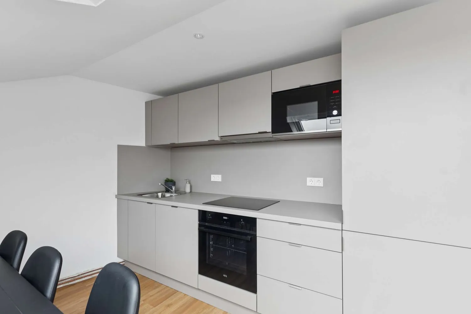1 Zimmer Wohnung mit 29 m² in Frankfurt am Main – Bild 2