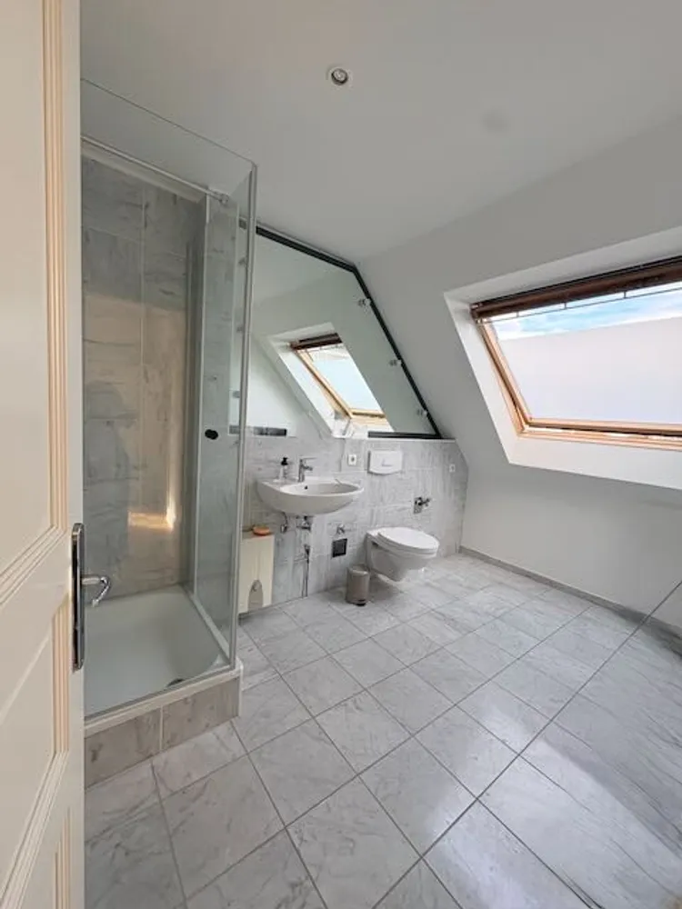 2 Zimmer Wohnung mit 64 m² in Hamburg – Bild 12