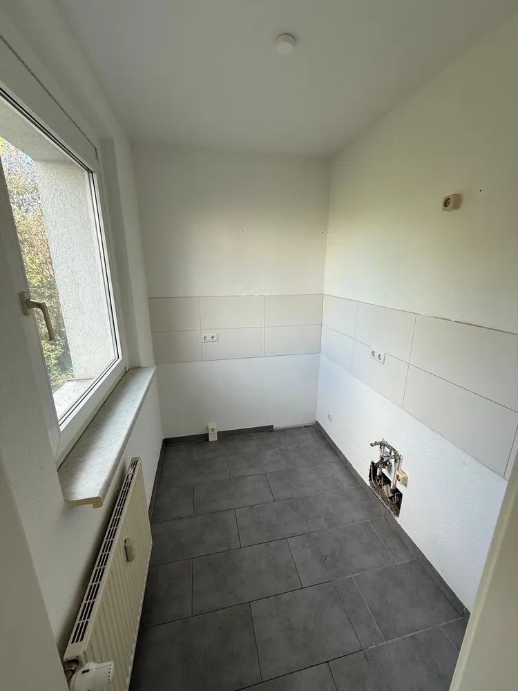 2 Zimmer Wohnung mit 42 m² in Halle (Saale) – Bild 3