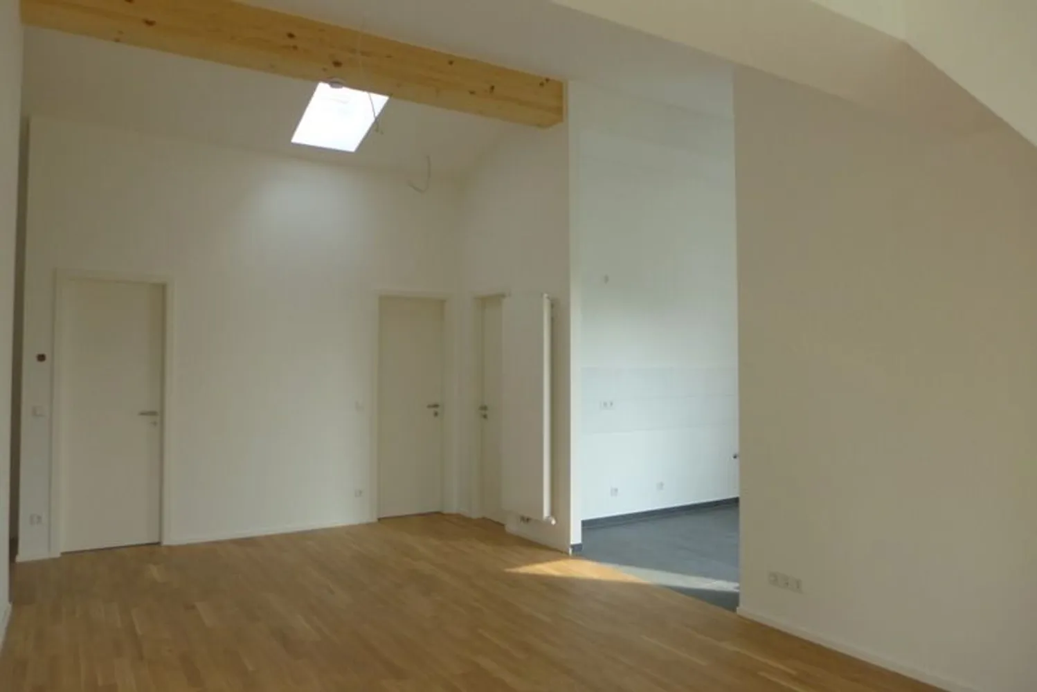 2 Zimmer Wohnung mit 61 m² in Frankfurt am Main – Bild 2