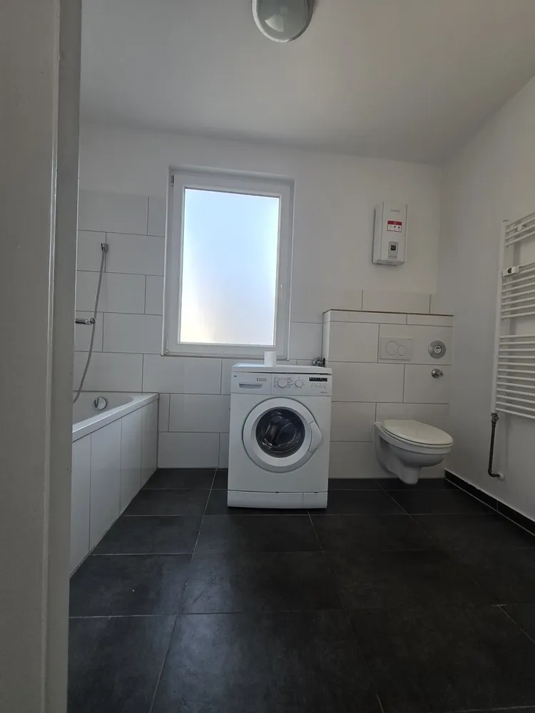 2 room apartment with 42 m² in Duisburg – Photo 4
