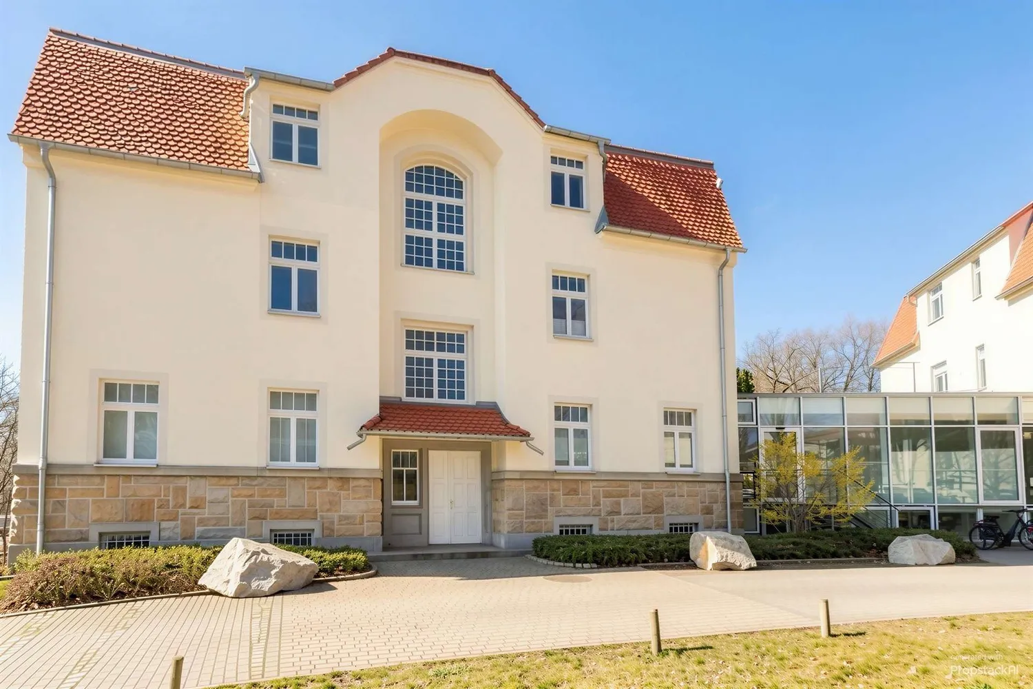 2 Zimmer Wohnung mit 57 m² in Dresden – Bild 1