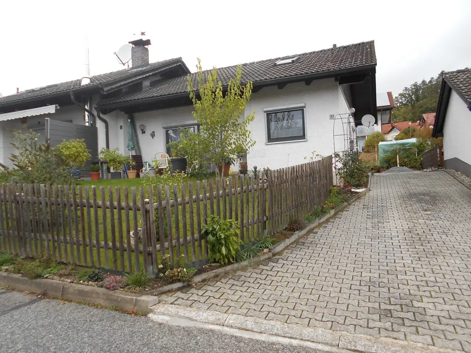 4 Zimmer Haus mit 75 m² in Regensburg – Bild 1