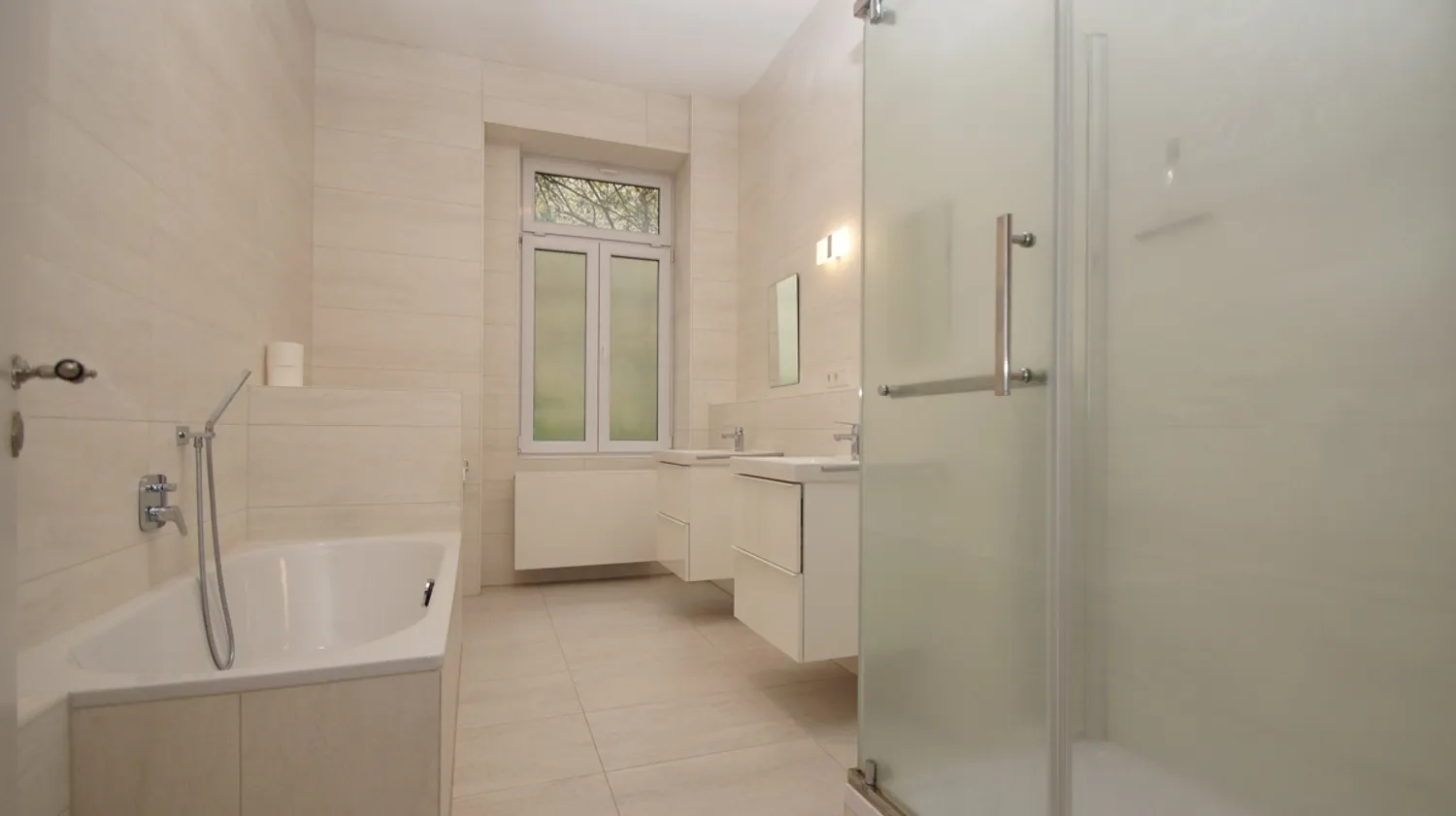 4 Zimmer Wohnung mit 135 m² in Wiesbaden – Bild 10