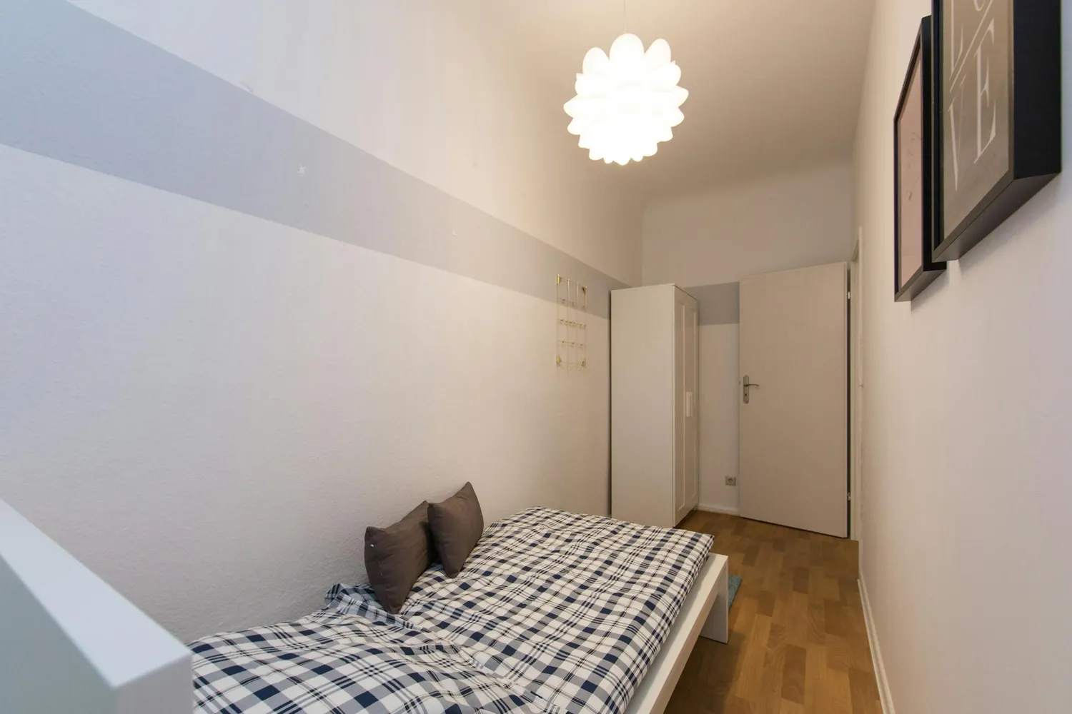 Shared room with 12 m² in Berlin – Photo 2