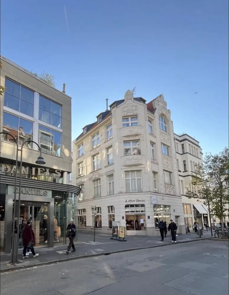 3 Zimmer Wohnung mit 116 m² in Köln – Bild 1