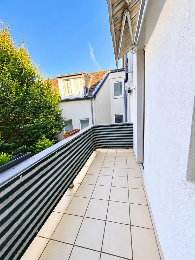 3 Zimmer Wohnung mit 73 m² in Krefeld – Bild 1