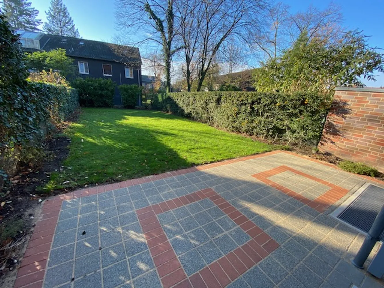 6 Zimmer Haus mit 200 m² in Düsseldorf – Bild 2