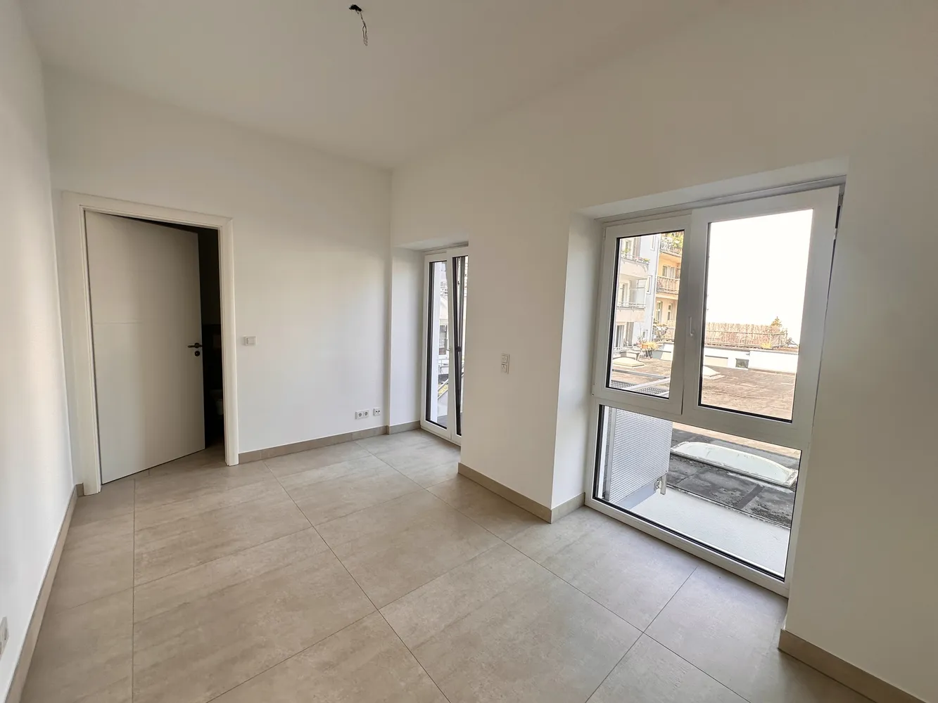 4 Zimmer Wohnung mit 137 m² in Düsseldorf – Bild 7