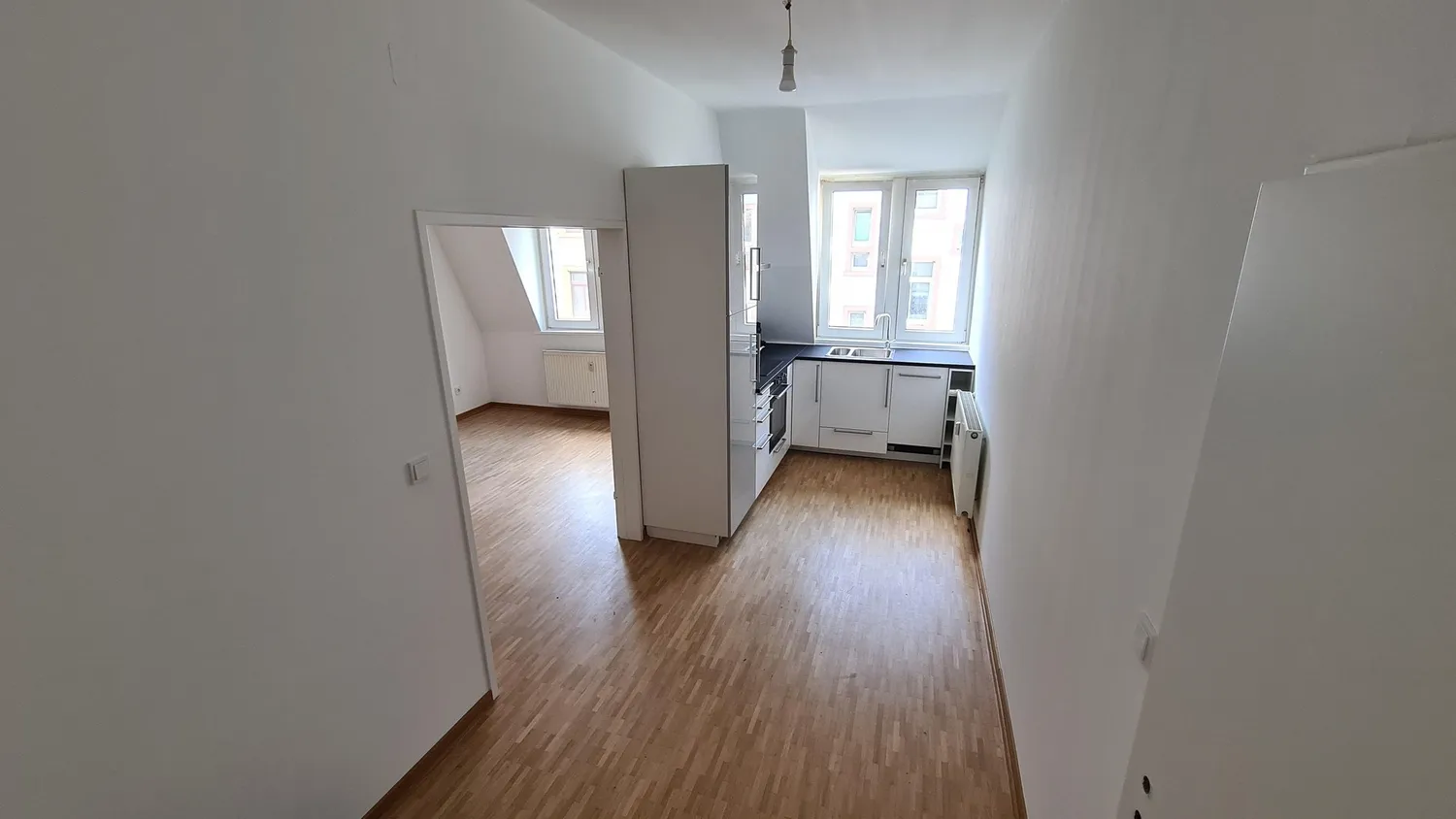2 Zimmer Wohnung mit 60 m² in Frankfurt am Main – Bild 2