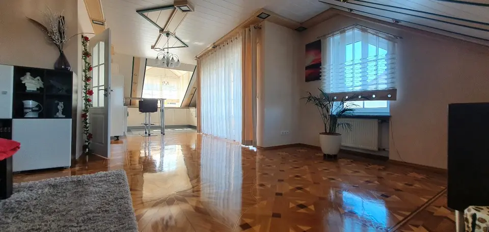 3 Zimmer Wohnung mit 111 m² in Weingarten – Bild 9