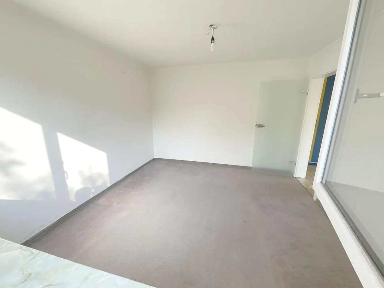 2 Zimmer Wohnung mit 56 m² in Karlsruhe – Bild 2