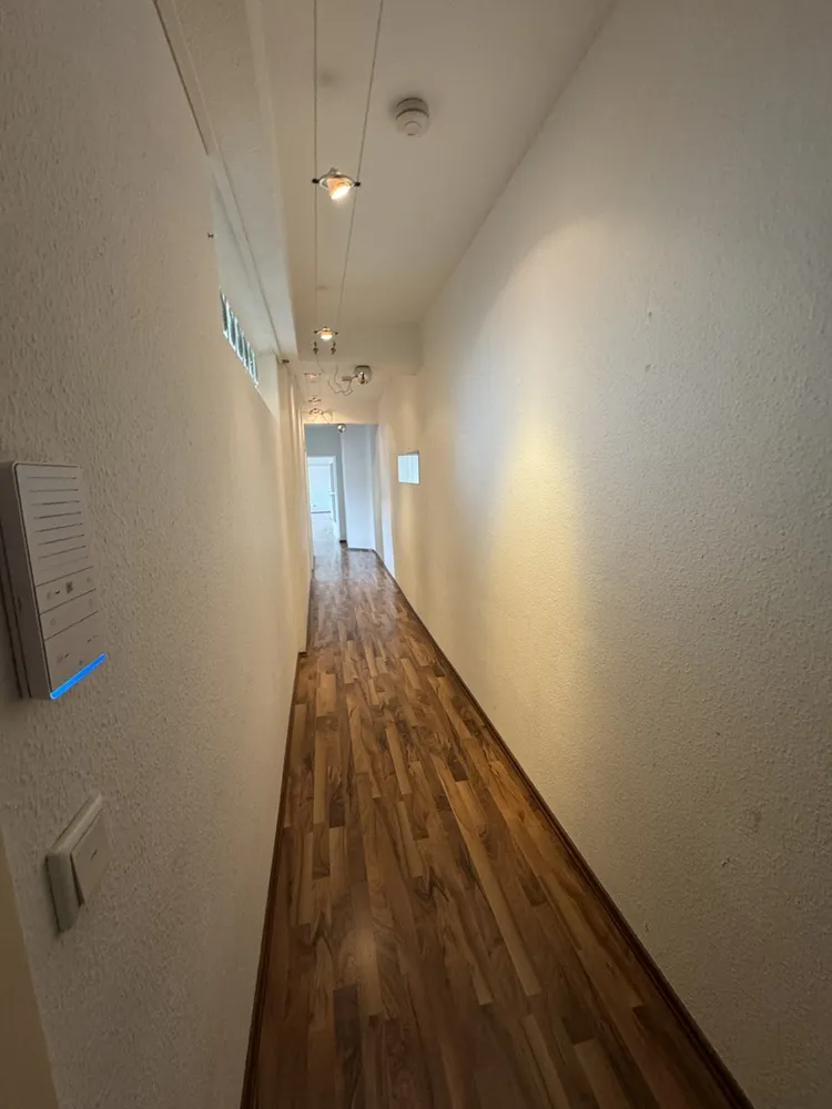 2 Zimmer Wohnung mit 78 m² in Düsseldorf – Bild 2