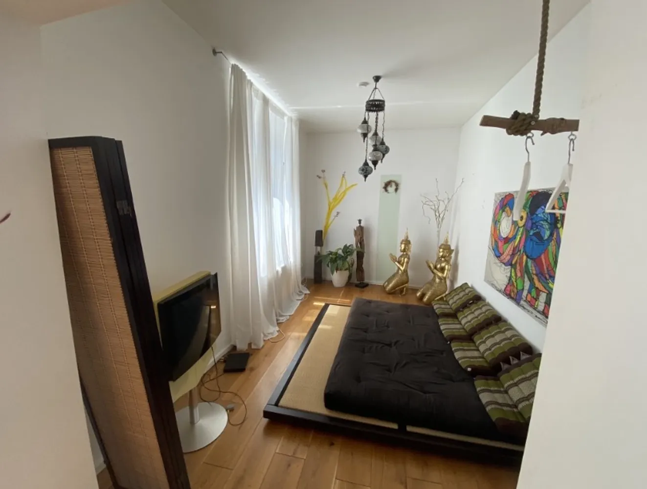 4 Zimmer Wohnung mit 136 m² in Köln – Bild 2