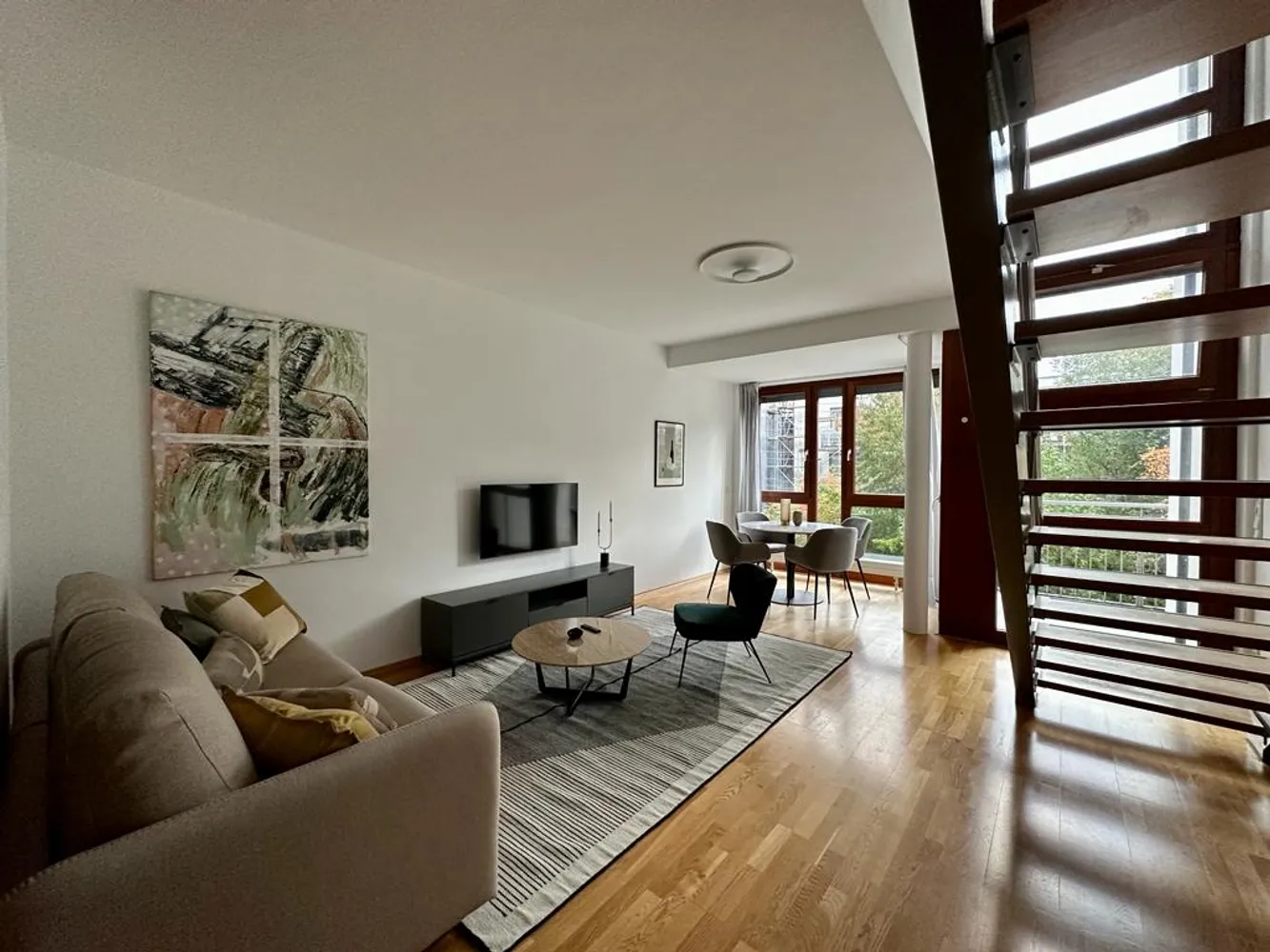 2 Zimmer Wohnung mit 80 m² in Berlin – Bild 1