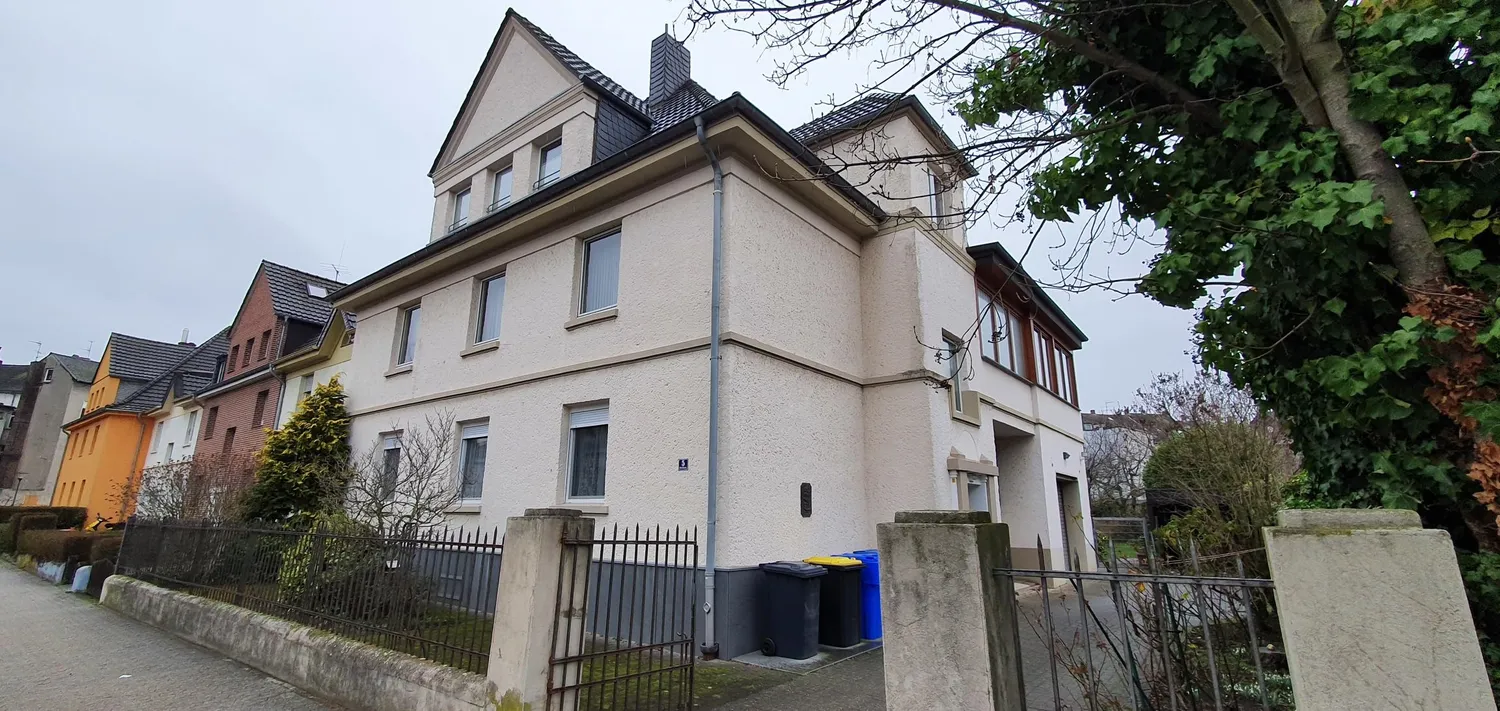 4 Zimmer Wohnung mit 89 m² in Krefeld – Bild 1