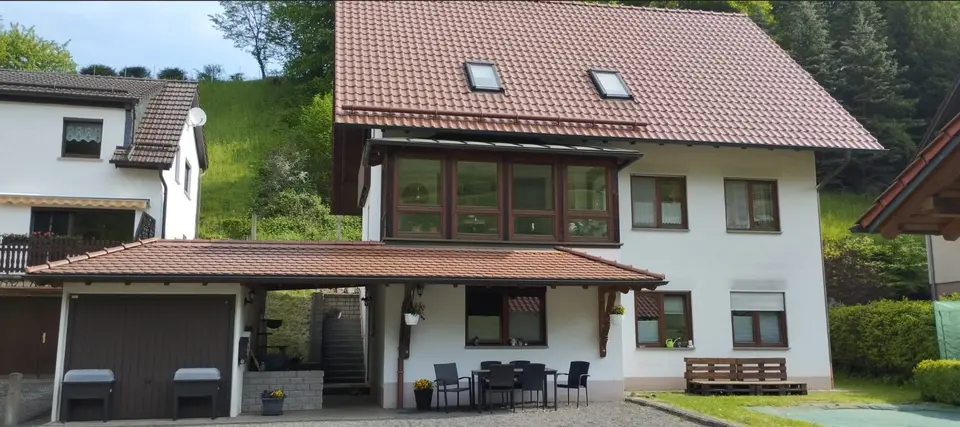 5 Zimmer Wohnung mit 106 m² in Schmalkalden – Bild 3