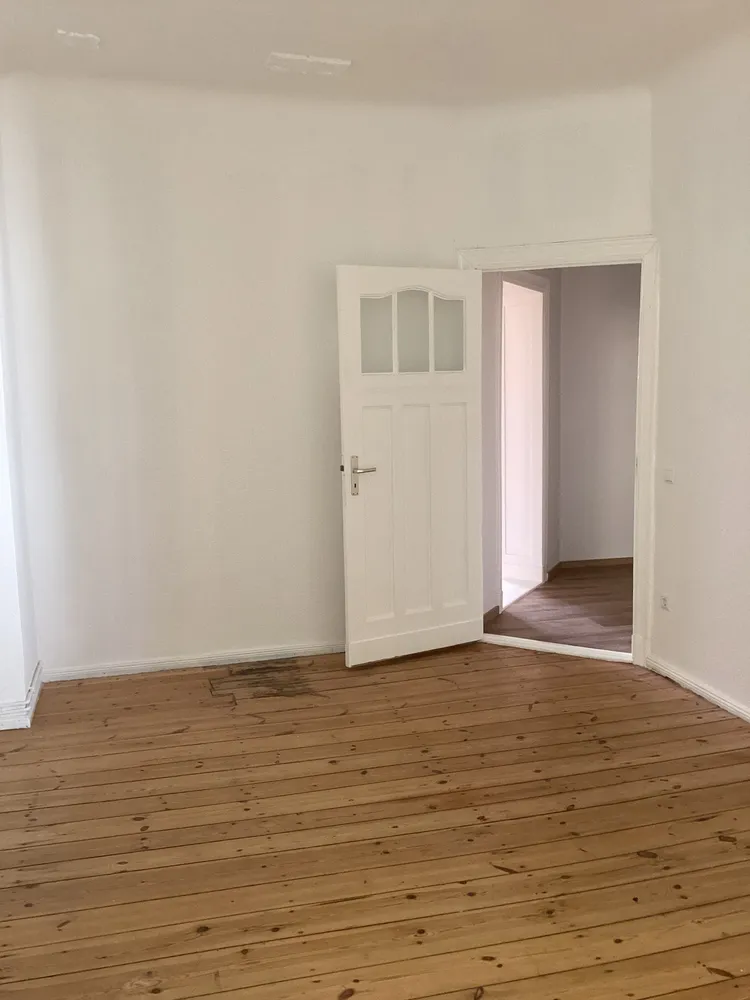 2 Zimmer Wohnung mit 74 m² in Berlin – Bild 1