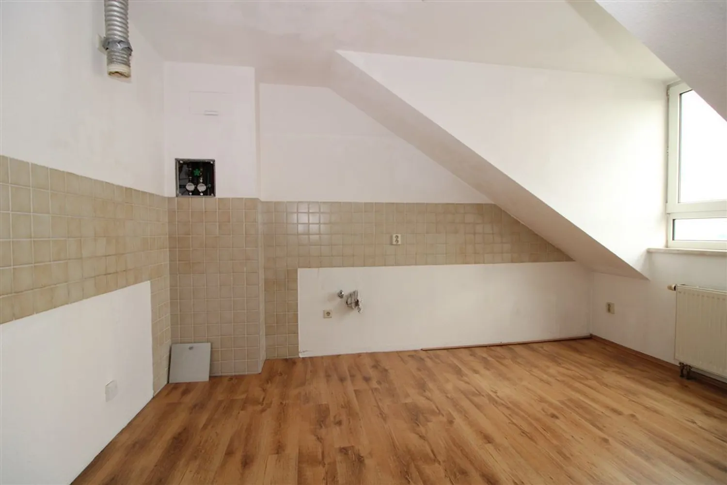3 Zimmer Wohnung mit 98 m² in Plauen – Bild 5