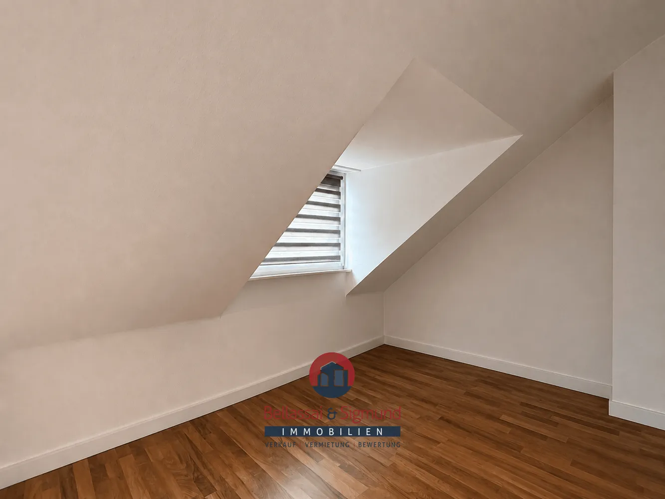 2 Zimmer Wohnung mit 65 m² in Krefeld – Bild 8