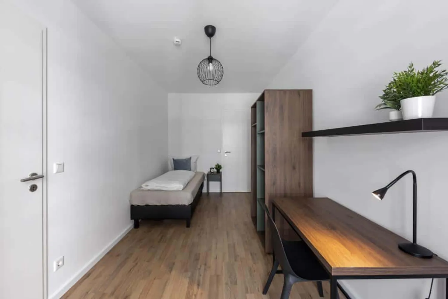 Shared room with 12 m² in Berlin – Photo 2