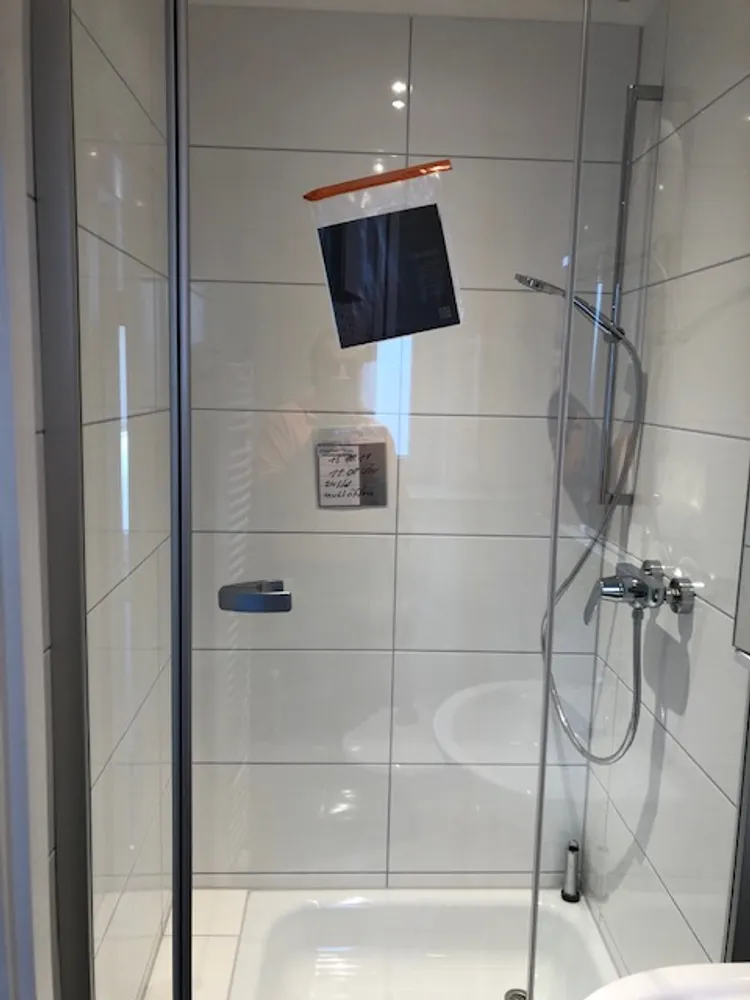 1 Zimmer Wohnung mit 35 m² in Frankfurt am Main – Bild 6