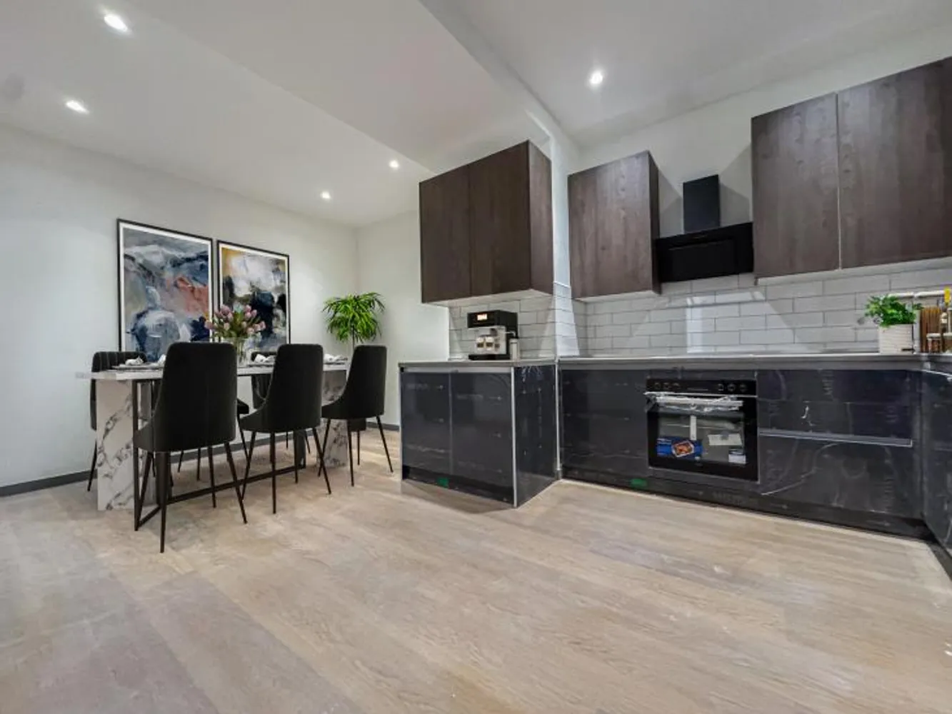 2 Zimmer Wohnung mit 128 m² in Oberhausen – Bild 9