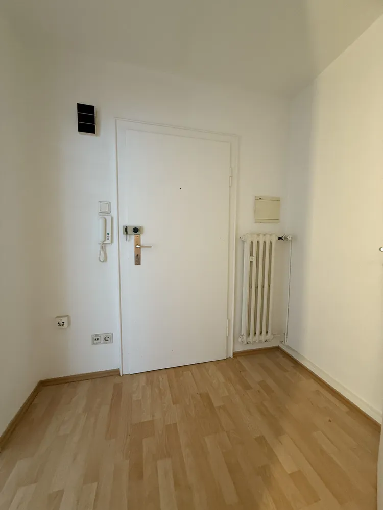 1 Zimmer Wohnung mit 32 m² in Düsseldorf – Bild 2